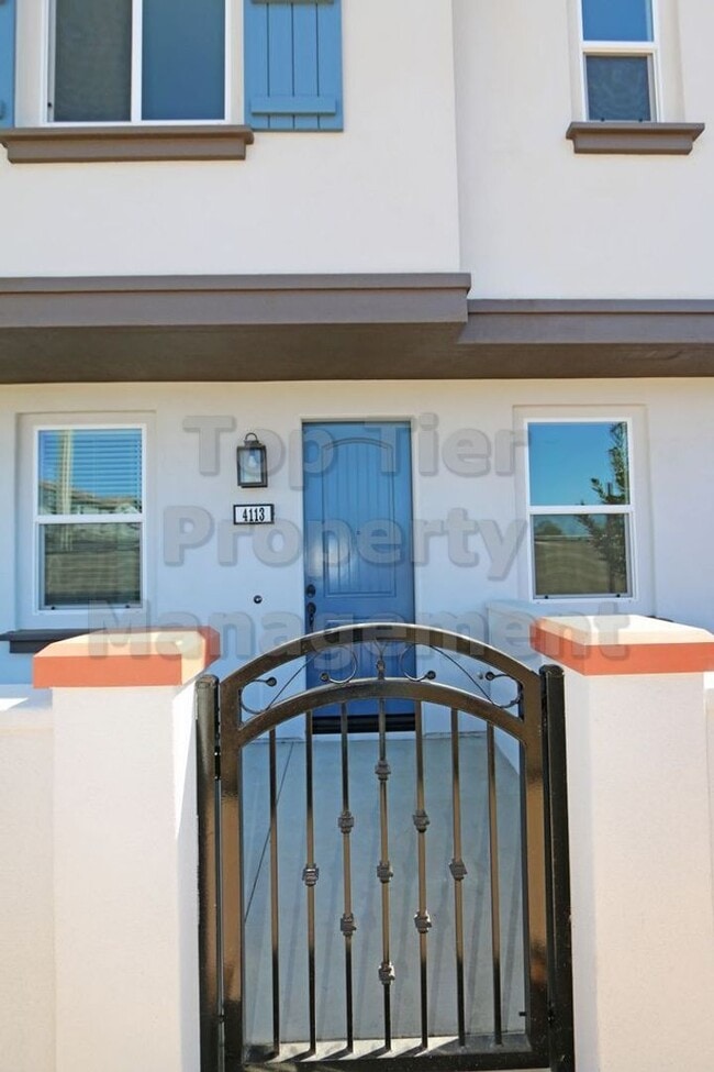 Foto del edificio - ***Charming 3 bed / 2.5 bath Townhome in O...
