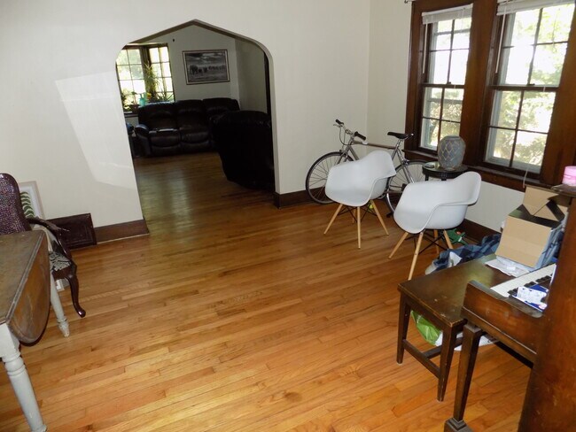 Foto del edificio - 2808 Winthrop Rd