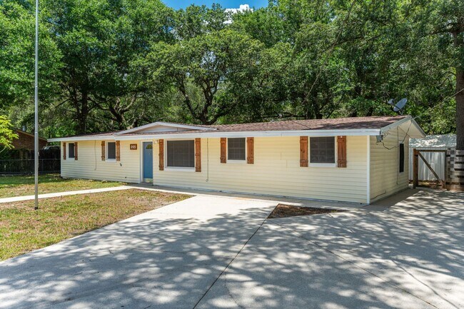 Foto del edificio - Updated home in Fort Walton Beach!
