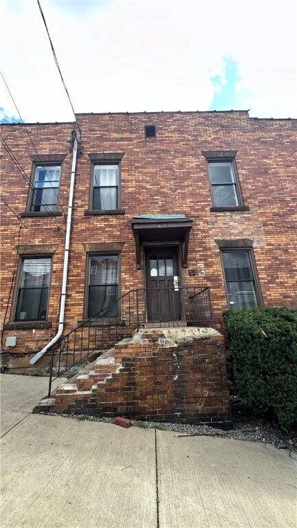 Primary Photo - 7634 Roslyn Street Unit 4