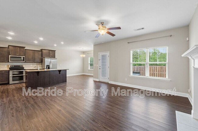 Building Photo - 1140 George W Crawford Dr