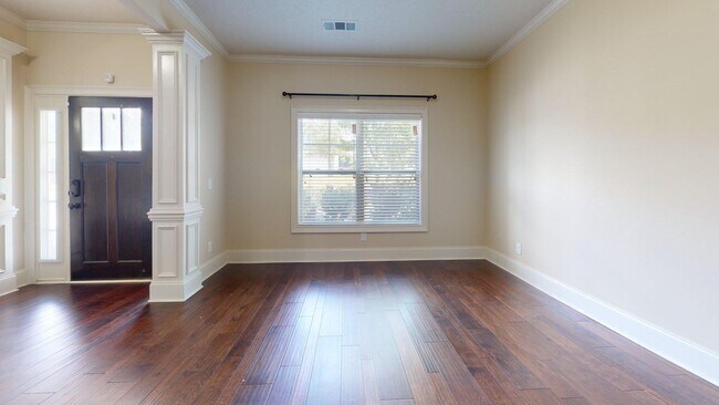 Foto del edificio - 8614 Crenshaw Dr