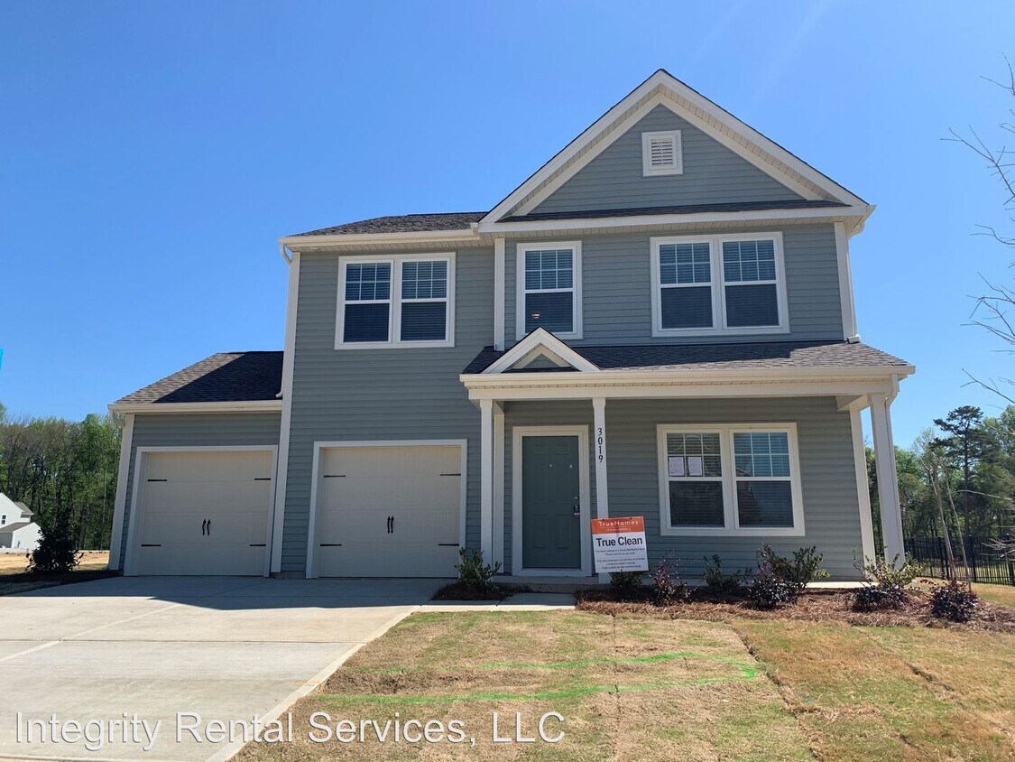 Foto principal - 3019 Creeks Landing Dr