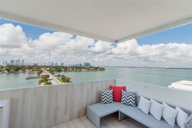 Foto del edificio - 3 Island Ave