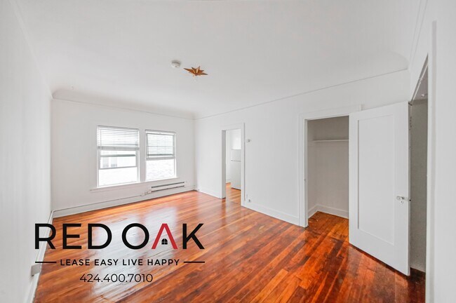 Building Photo - ~1.5 Months FREE~ Sunlit Studio with Gas F...