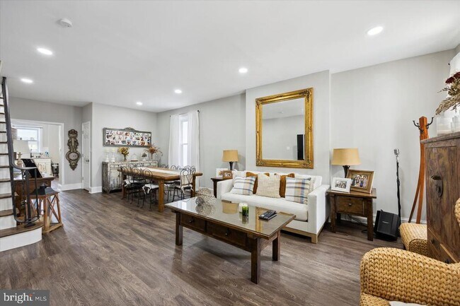 Foto del edificio - 443 Depot St