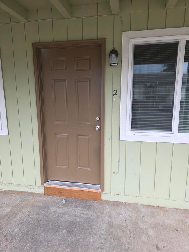 Foto del edificio - 300 Whitesell Ave W