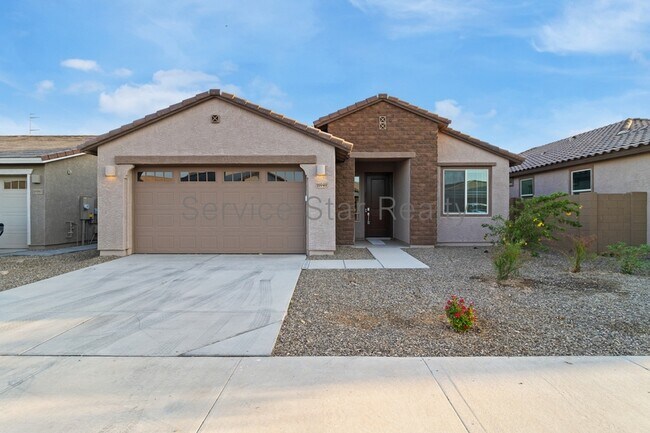 Foto del edificio - 16949 W Evergreen Rd