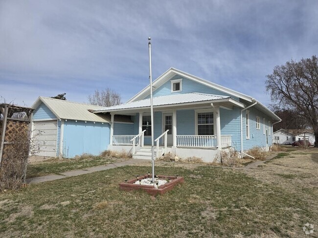 Building Photo - 434 3rd St