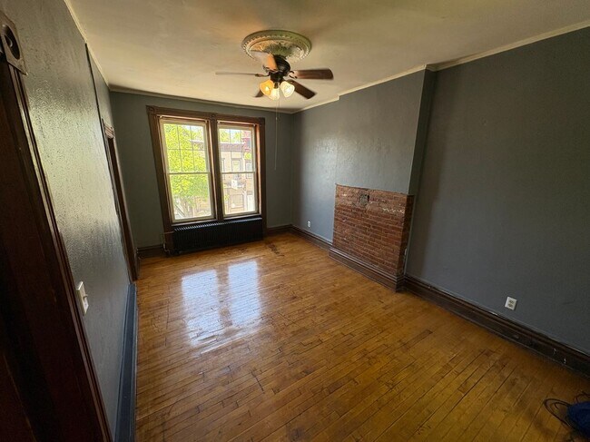 Foto del edificio - 660 2nd Ave