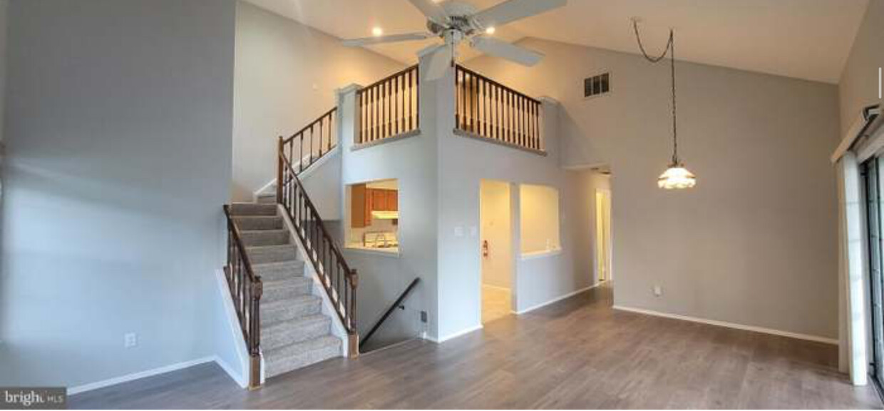 Living room with new carpet loft - 358 Andover Plz