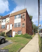 Building Photo - 298 Greenough St