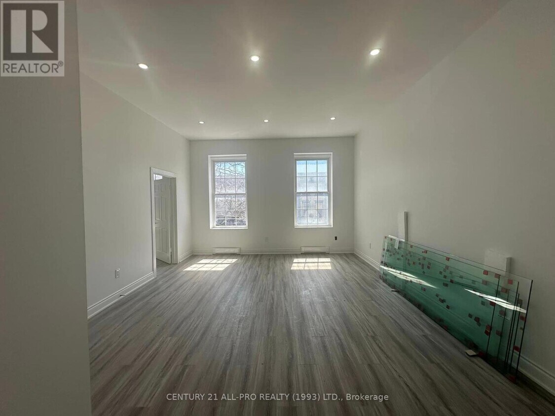 82 King St W, Cobourg, ON K9A 2M3 House for Rent in Cobourg, ON