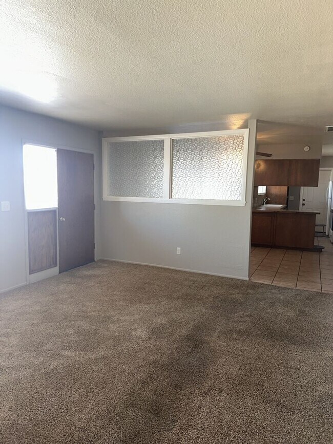 Foto del edificio - 3174-3176 Winterhaven Dr