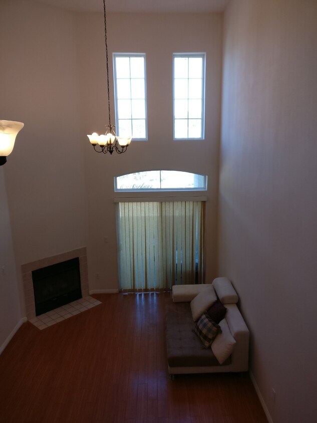 Primary Photo - 3711 Baldwin St