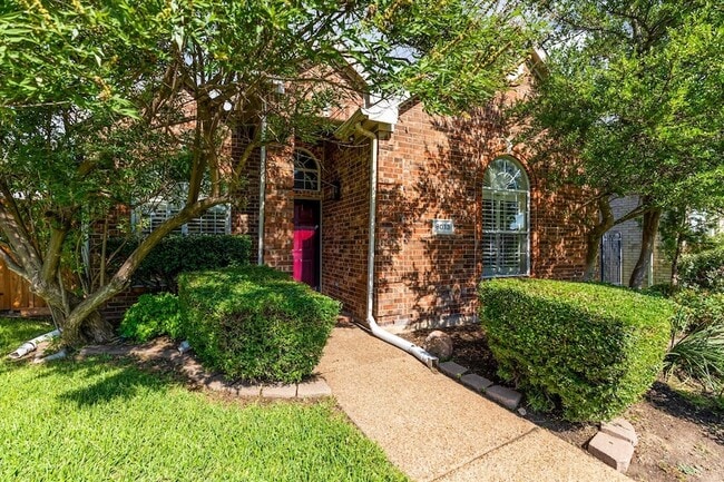 Building Photo - 8013 Springmoss Dr