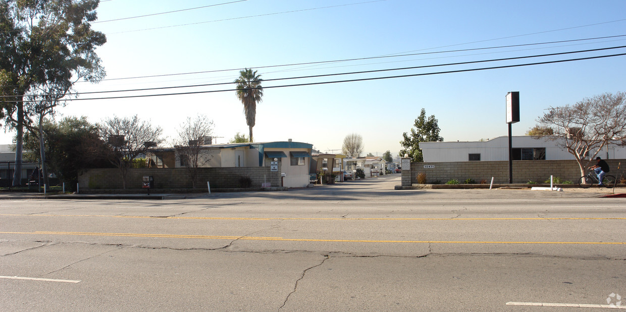 Primary Photo - Glenoaks Mobilehome Park