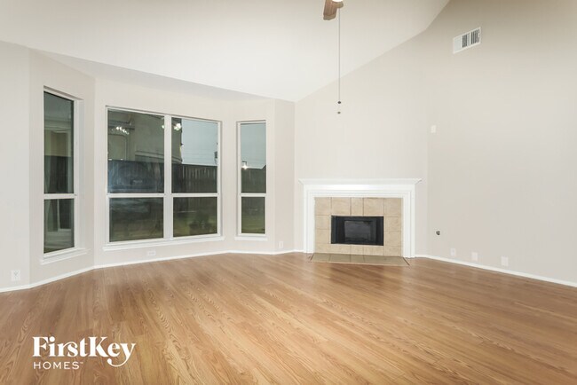 Building Photo - 6723 Dawn Star Dr