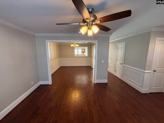 Foto del edificio - 716 Stonebury Cir