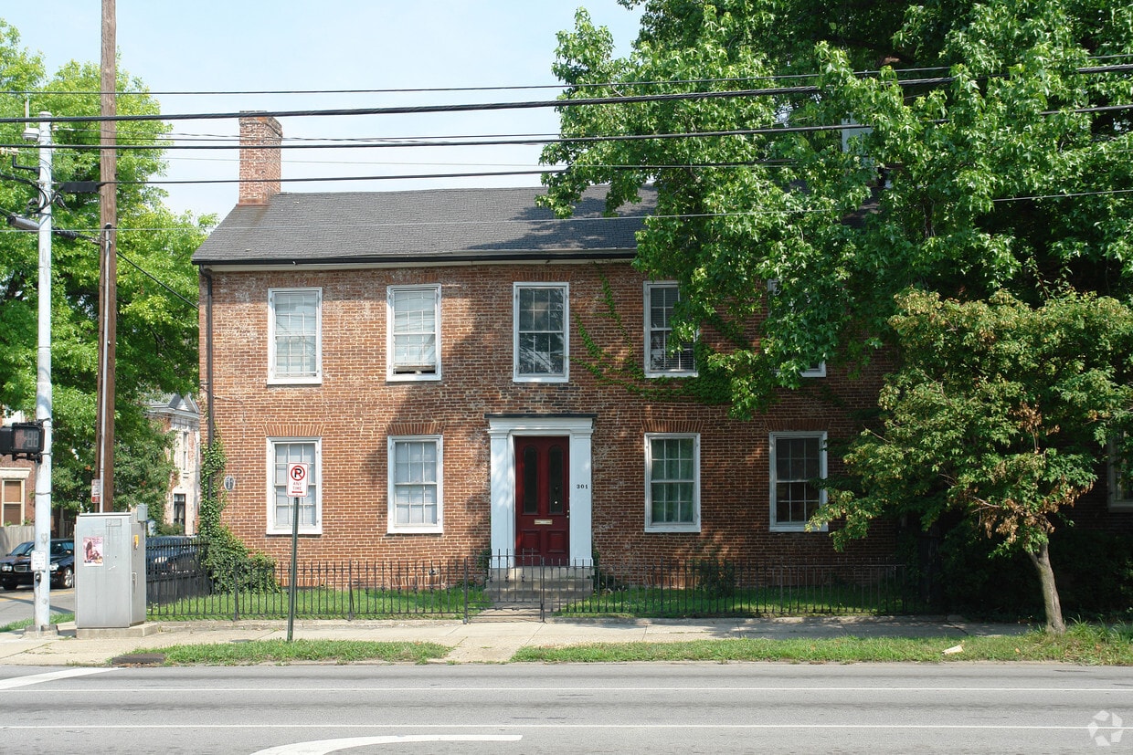 301 N Broadway, Lexington, KY 40508 Apartments in Lexington, KY