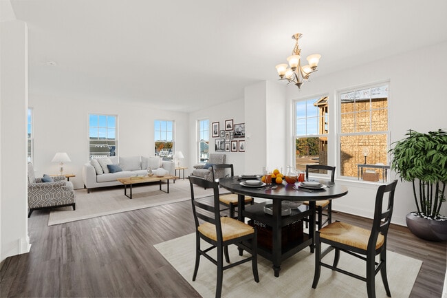 Building Photo - 1533 Schwinn St