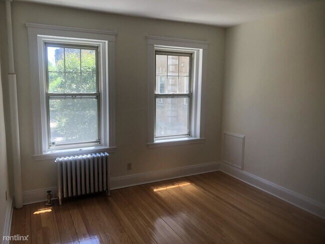 Building Photo - 2 br, 1 bath Apartment - 18 Perkins Sq Apt 3