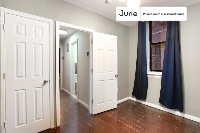 Foto del edificio - Room in Shared 2 bed/1 bath home