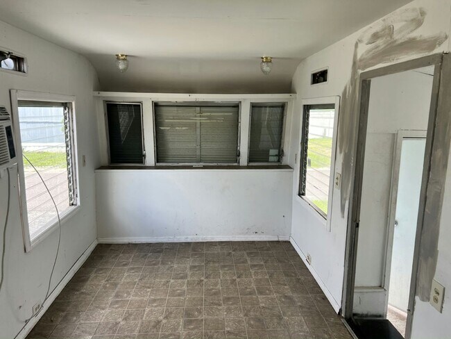 Foto del edificio - 147 Southland Ct