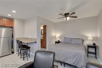 Building Photo - 437 Waterwheel Falls Dr