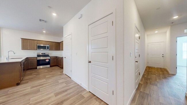 Building Photo - 802 Atlantica Dr
