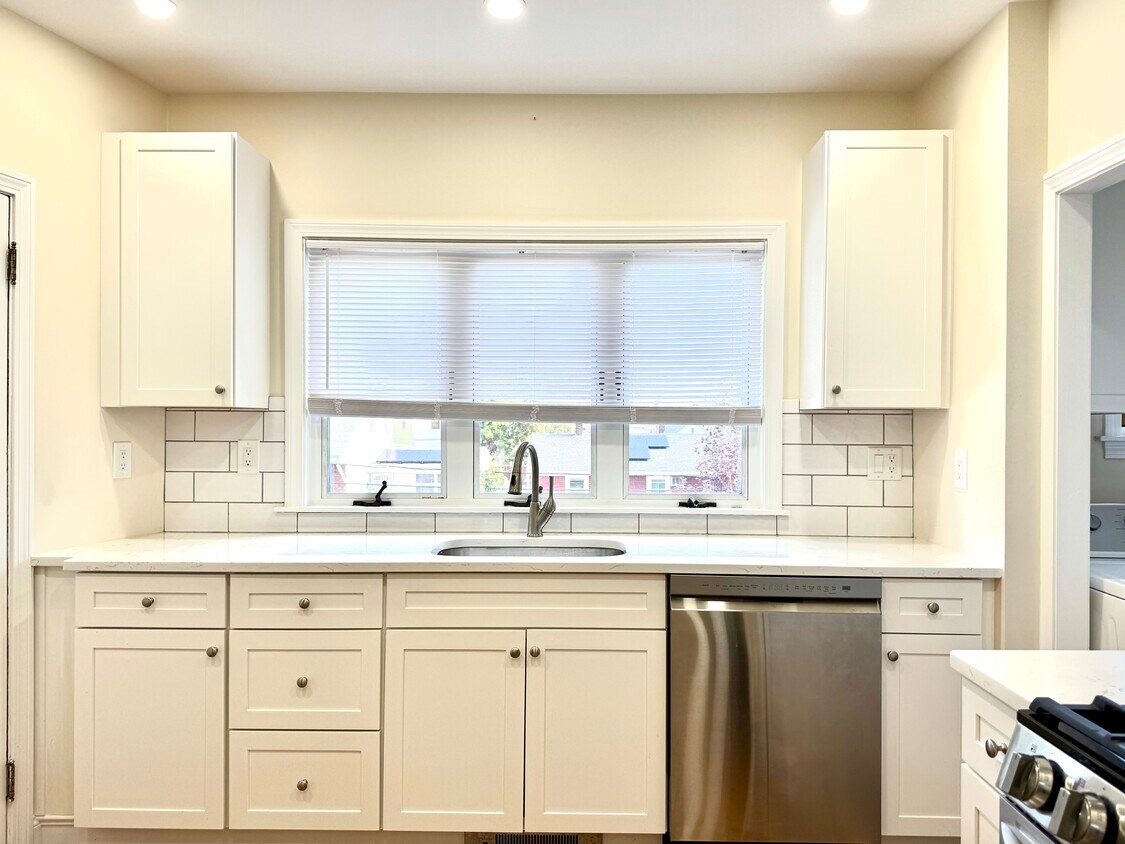 Foto principal - 57 Winthrop Rd