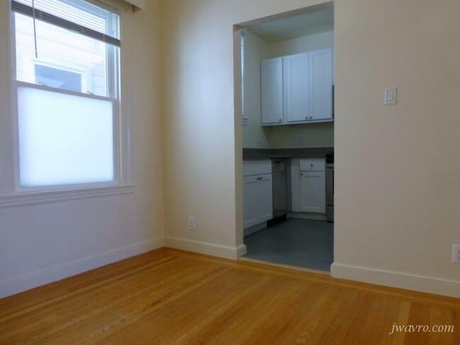 Building Photo - 555 Pierce St