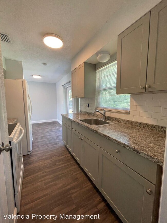 Building Photo - 4 br, 2 bath House - 37831 Clinton Ave.