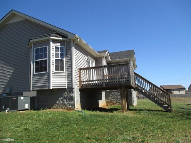 Foto del edificio - 3 br, 2 bath House - 566 Kicker Ct