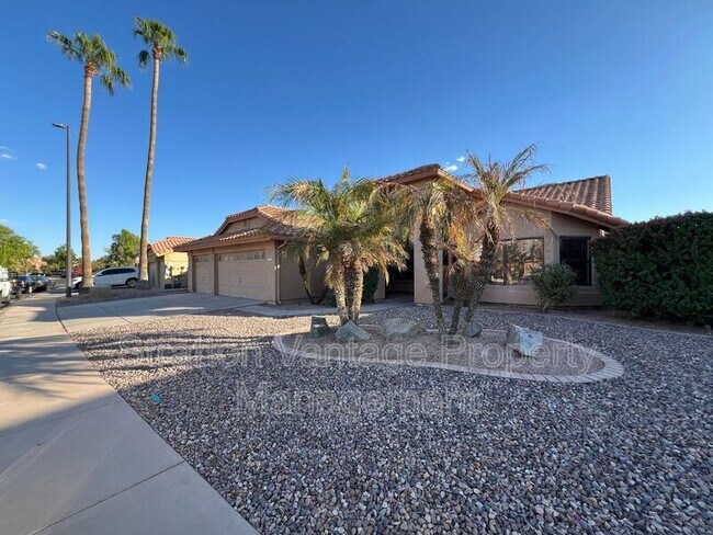 Building Photo - 231 E Stonebridge Dr