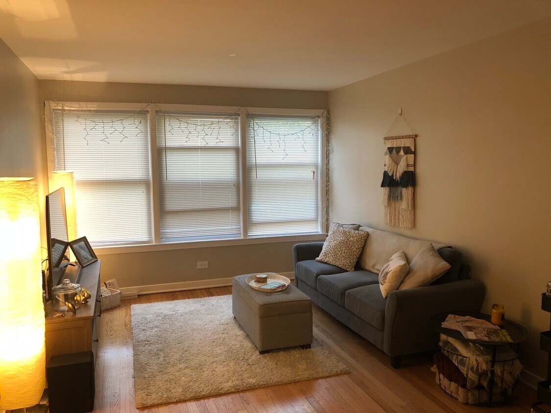 Foto principal - 9126 keating ave