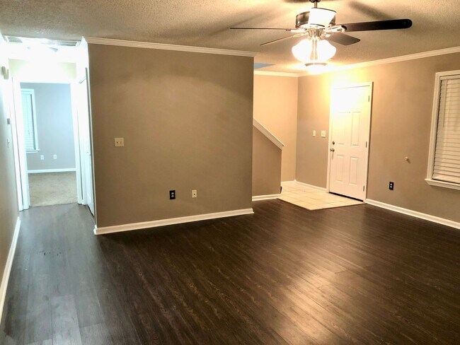 Foto del edificio - For Rent – 1203 Golfcourse Drive, Jonesboro, AR 72404