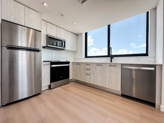 Foto del edificio - 84 NW 32nd St