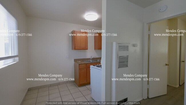 Building Photo - ** $395 OFF YOUR FIRST MONTHS RENT ** Char...