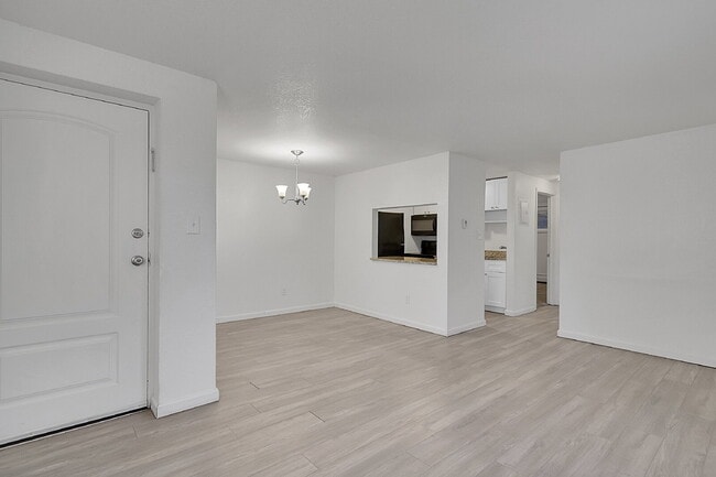 Building Photo - $1,470.95  - 2 Bedrooms, 1 Bathroom, Condo in Denver with Cozy Carpet!
