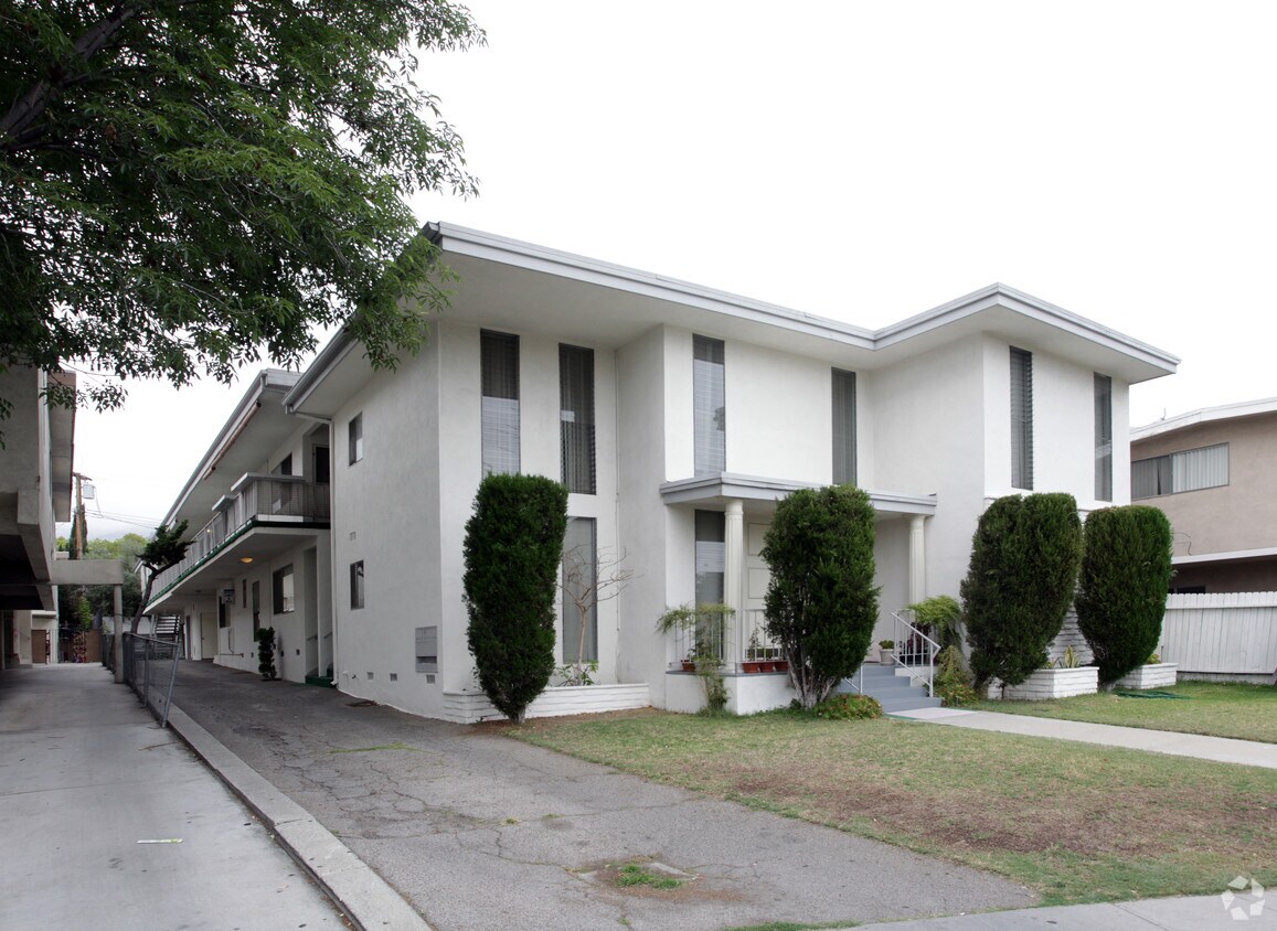 Primary Photo - 525 Glenwood Rd