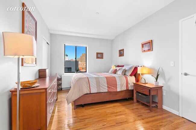 Foto del edificio - 69 E 130th St