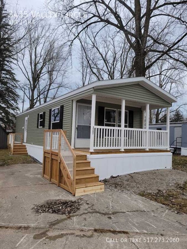 Primary Photo - 3435 Valley Cir