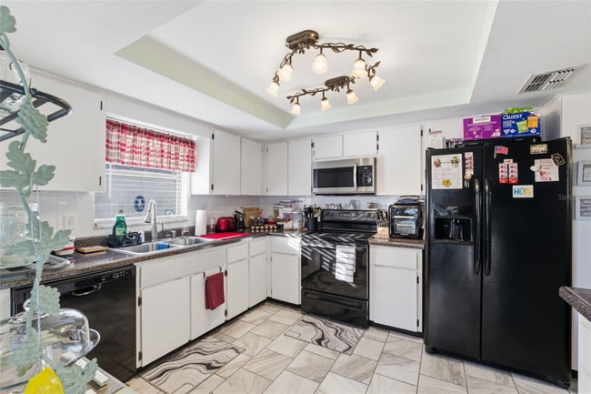 Building Photo - 8164 Pagoda Dr