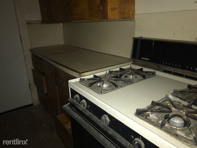 Foto del edificio - 4 br, 2 bath House - 1222 Summit St