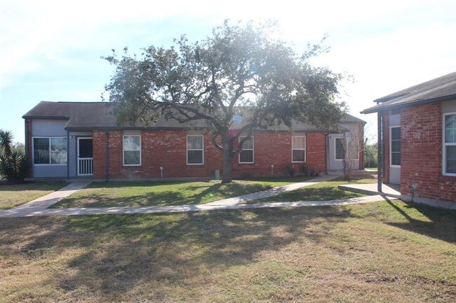 Building Photo - 301 Silver Ave