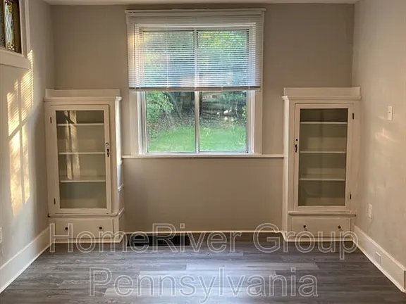 Foto del edificio - 2809 Pyramid Ave