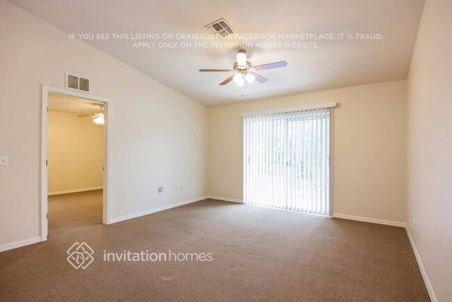 Foto del edificio - 2422 Joe Ave S