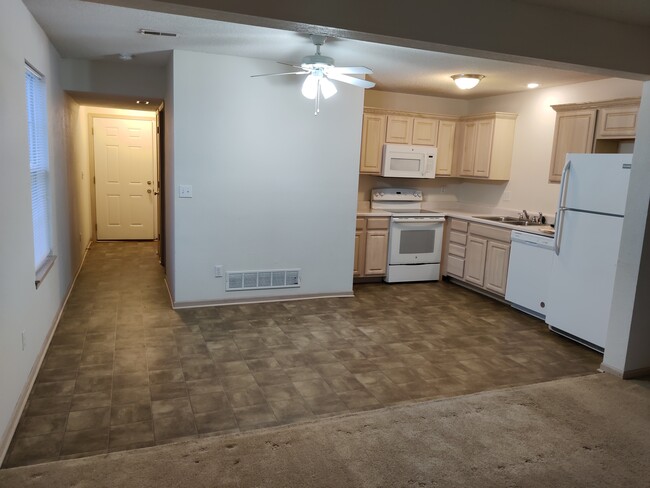 Kitchen-Dining Room - 203 W Nicholas Dr