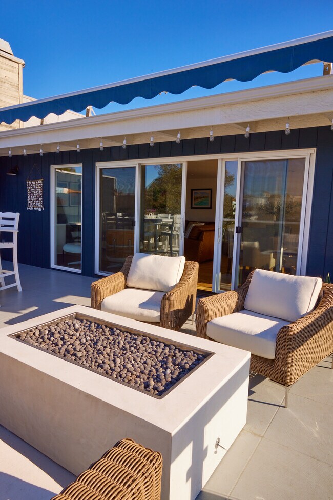 Foto del edificio - 14 Westwind St